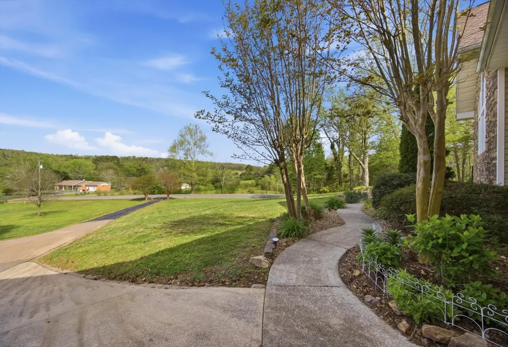 11102 London Lane Apison TN 37302