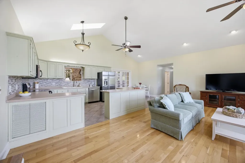 11102 London Lane Apison TN 37302