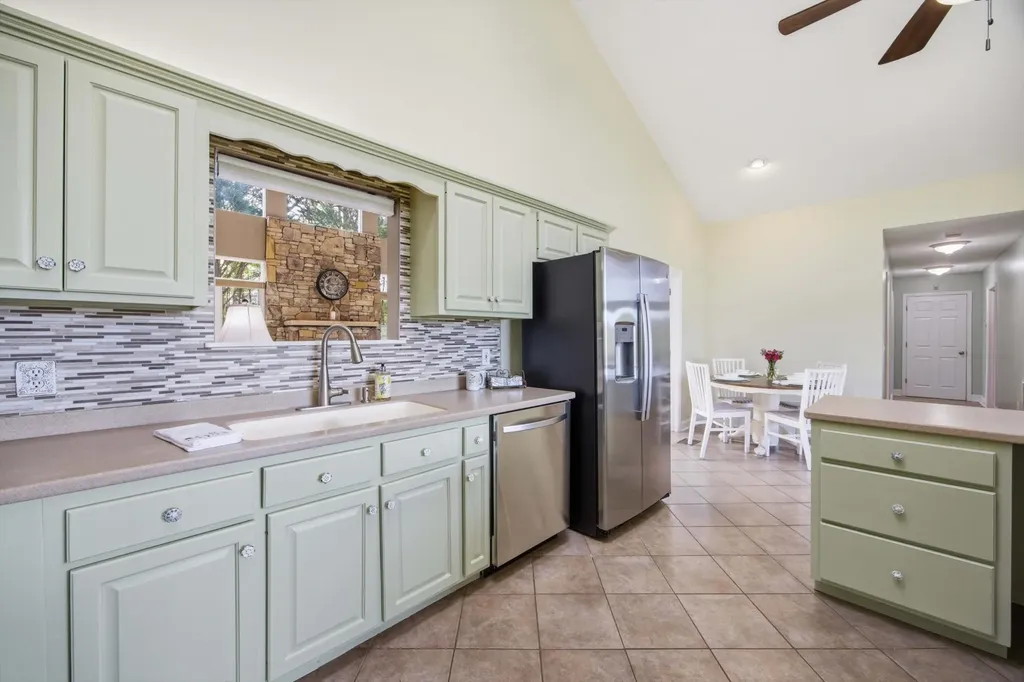 11102 London Lane Apison TN 37302