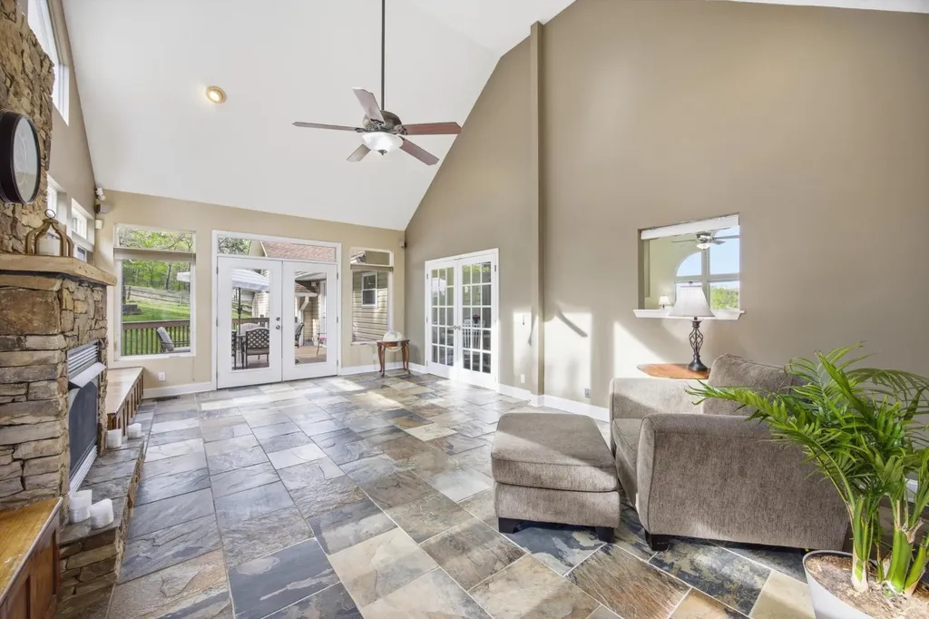 11102 London Lane Apison TN 37302