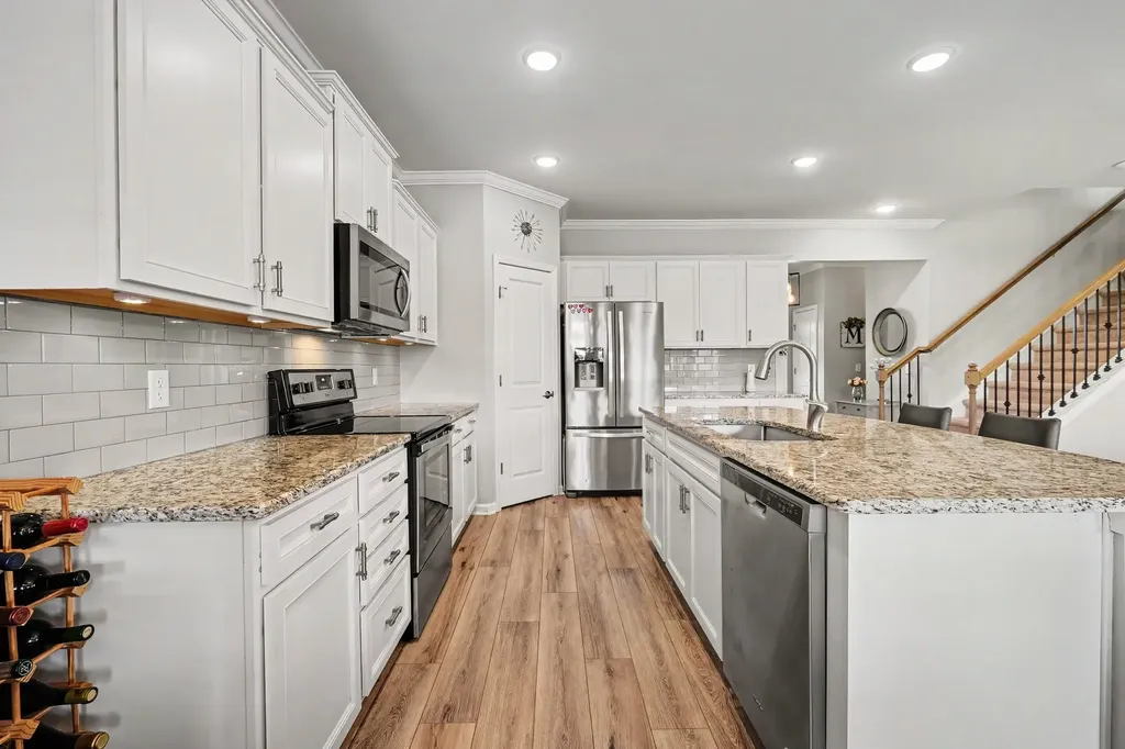 2925 Hen Brook Drive Columbia TN 38401
