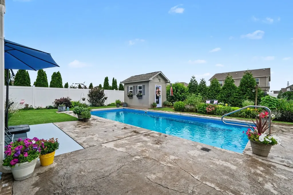 2925 Hen Brook Drive Columbia TN 38401