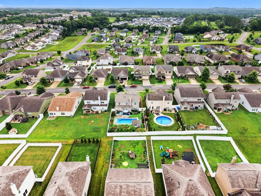 2925 Hen Brook Drive Columbia TN 38401