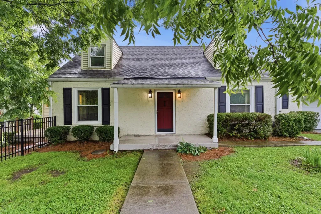715 Park Circle Nashville TN 37205