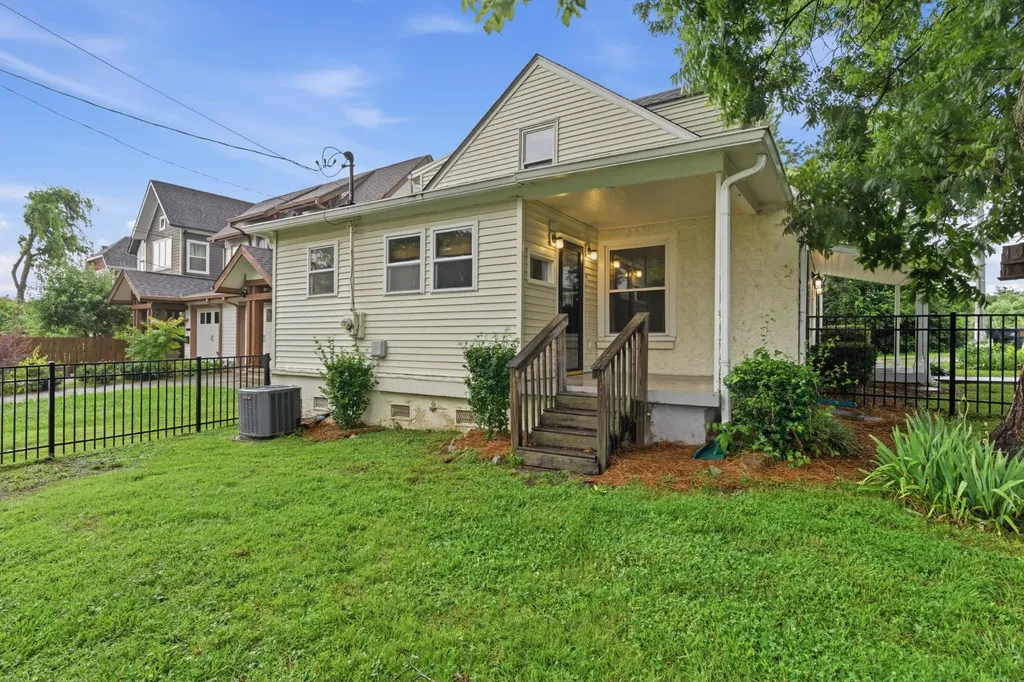 715 Park Circle Nashville TN 37205