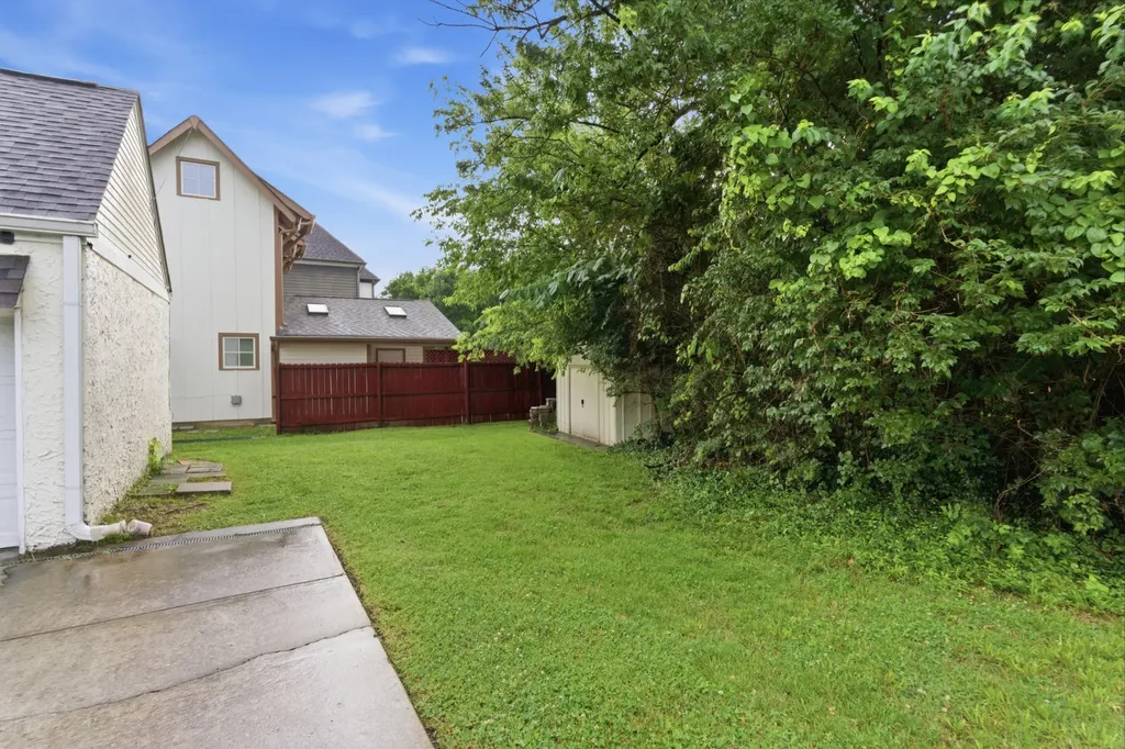 715 Park Circle Nashville TN 37205