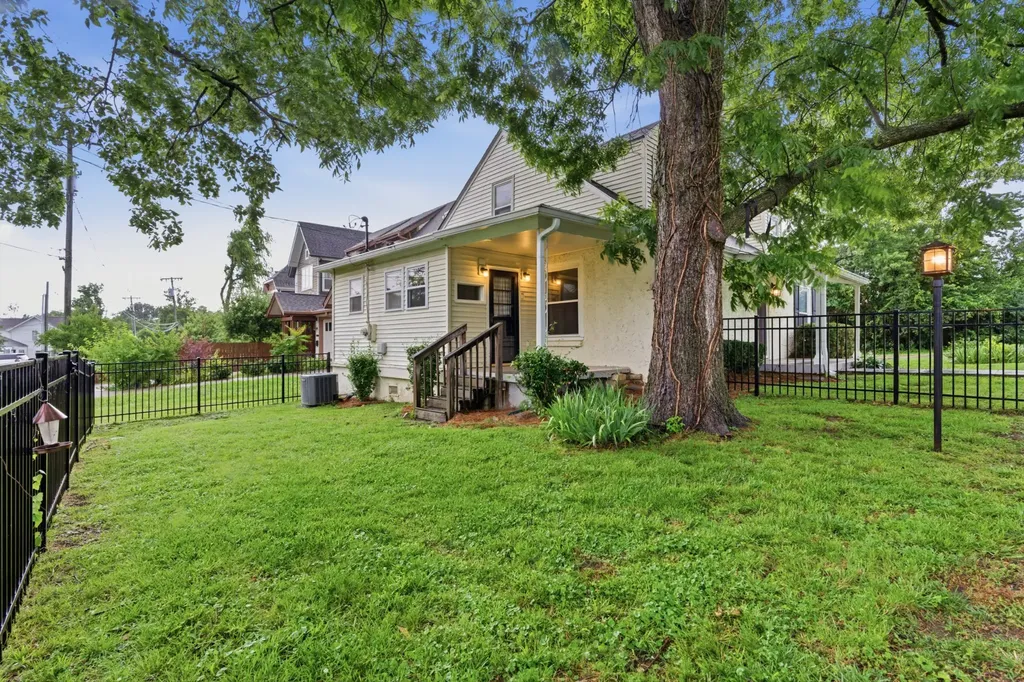 715 Park Circle Nashville TN 37205
