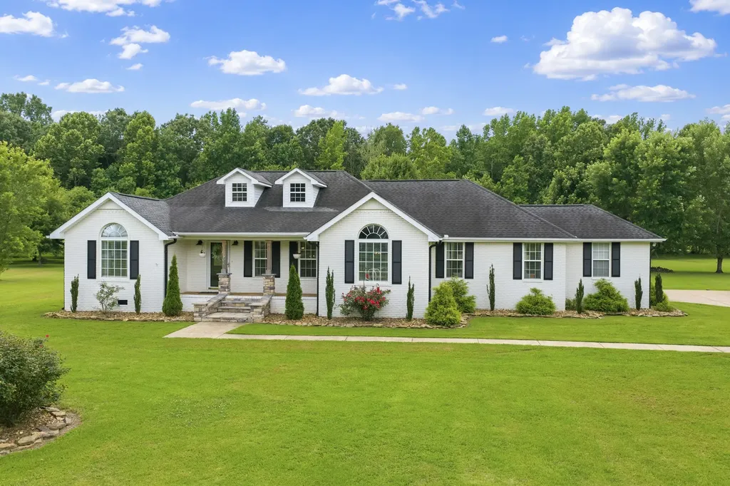 159 Channing Cove Lexington TN 38351