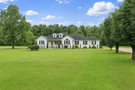 159 Channing Cove Lexington TN 38351