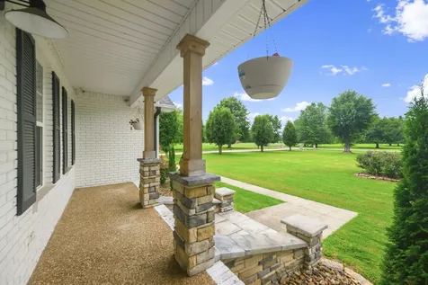 159 Channing Cove Lexington TN 38351