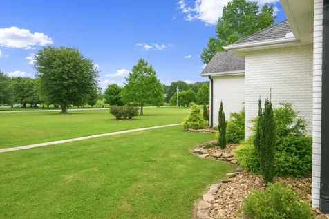 159 Channing Cove Lexington TN 38351
