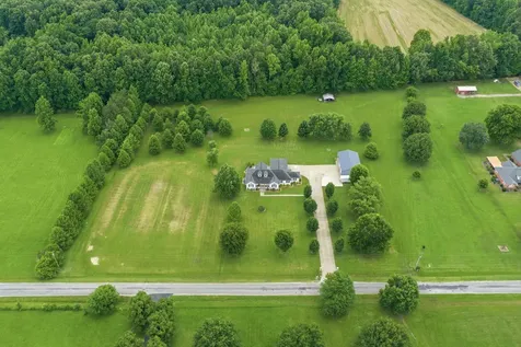 159 Channing Cove Lexington TN 38351