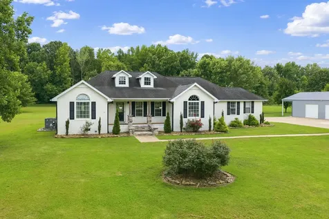 159 Channing Cove Lexington TN 38351