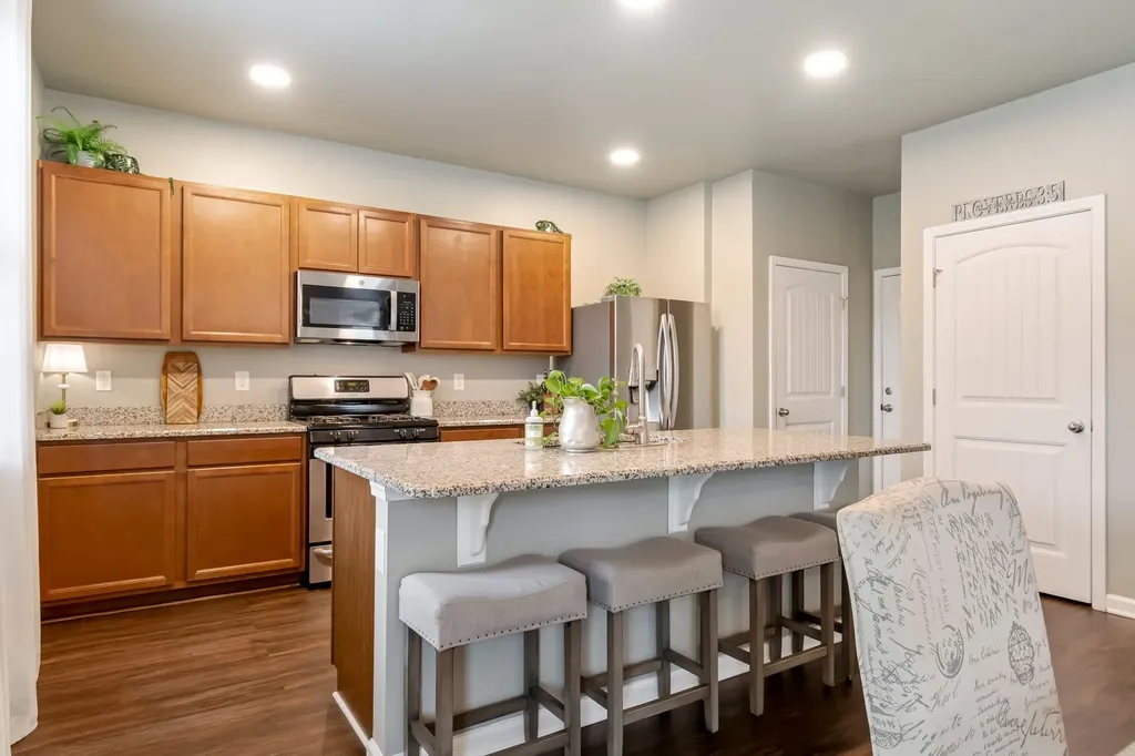 648 Prominence Road Columbia TN 38401