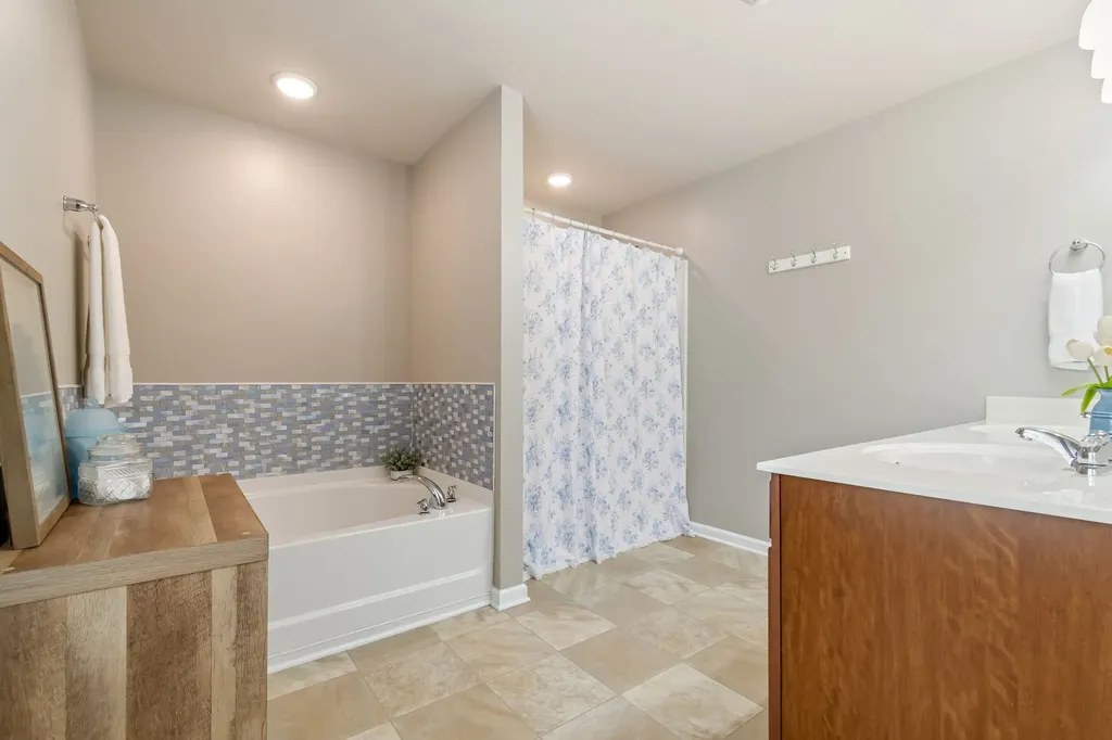 648 Prominence Road Columbia TN 38401