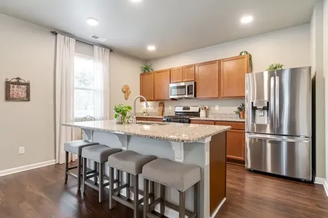 648 Prominence Road Columbia TN 38401
