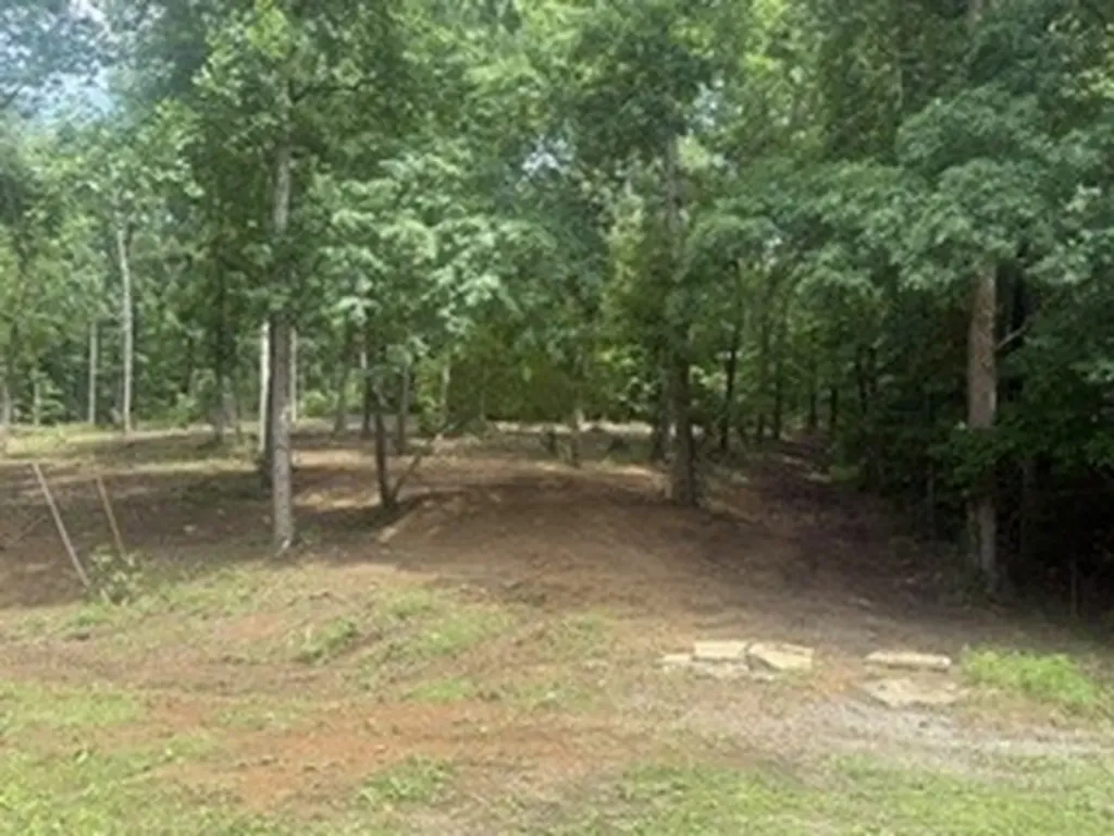 0 Hardwood Trail Burns TN 37029