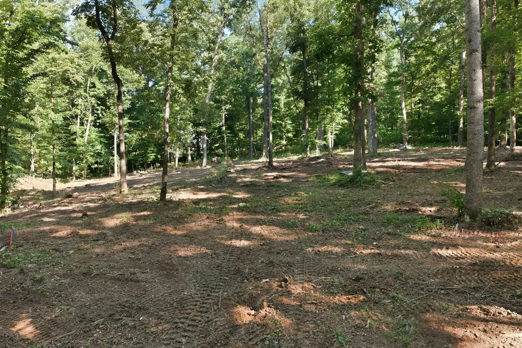 0 Hardwood Trail Burns TN 37029