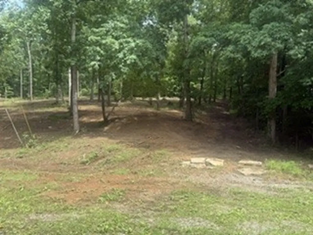 0 Hardwood Trail Burns TN 37029