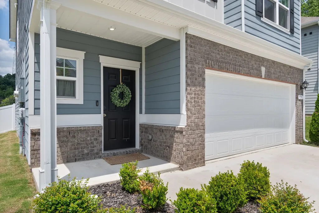 1233 Arroyo Drive Nashville TN 37218