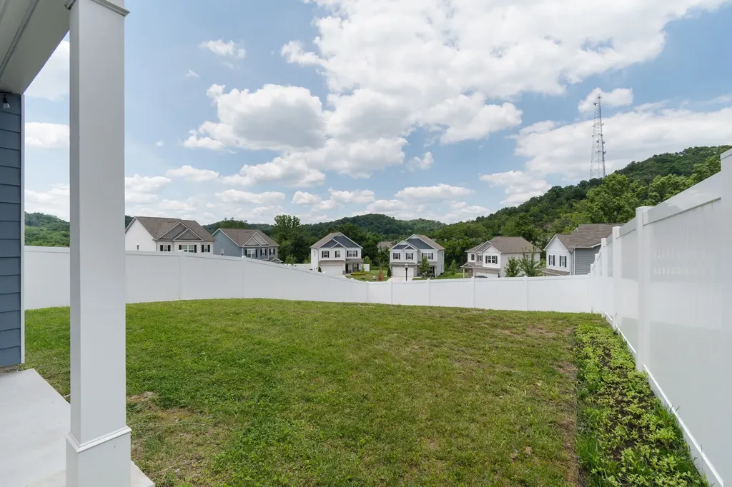 1233 Arroyo Drive Nashville TN 37218