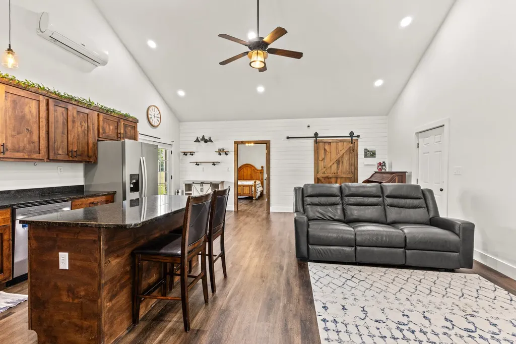 2100 Gamble Hollow Road Cumberland Furnace TN 37051