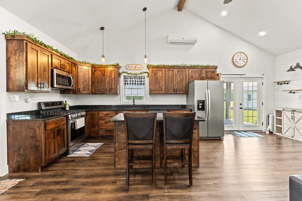 2100 Gamble Hollow Road Cumberland Furnace TN 37051