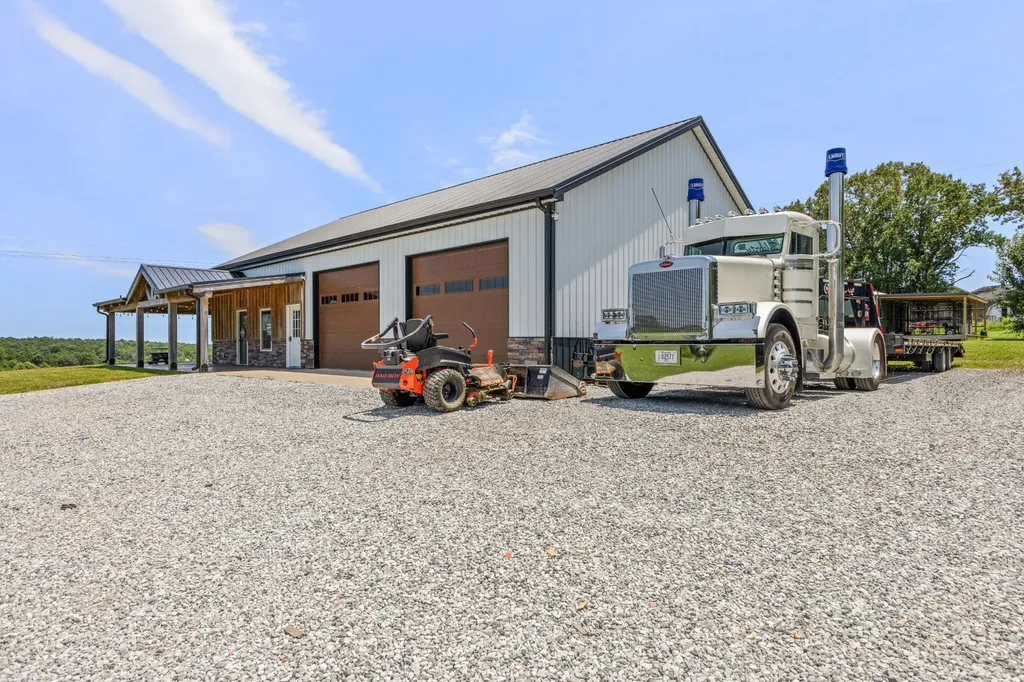 2100 Gamble Hollow Road Cumberland Furnace TN 37051