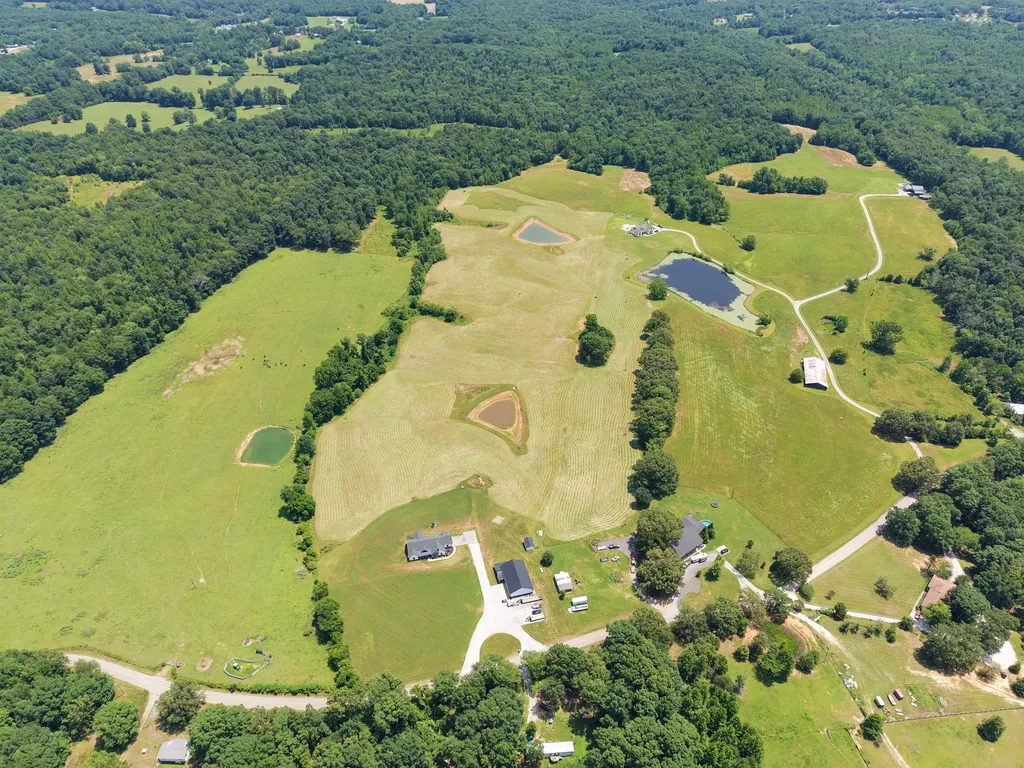 2100 Gamble Hollow Road Cumberland Furnace TN 37051