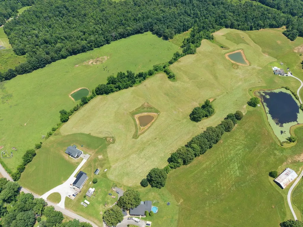 2100 Gamble Hollow Road Cumberland Furnace TN 37051