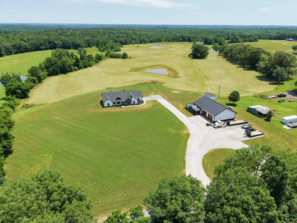 2100 Gamble Hollow Road Cumberland Furnace TN 37051