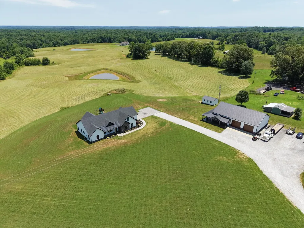 2100 Gamble Hollow Road Cumberland Furnace TN 37051