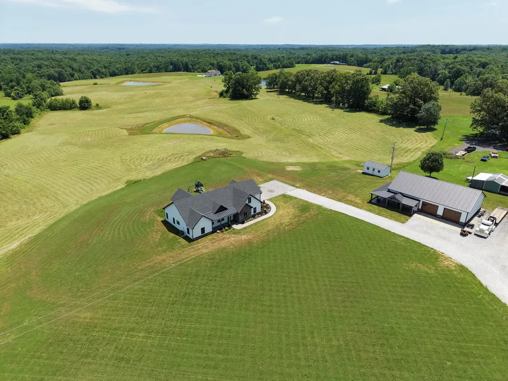 2100 Gamble Hollow Road Cumberland Furnace TN 37051