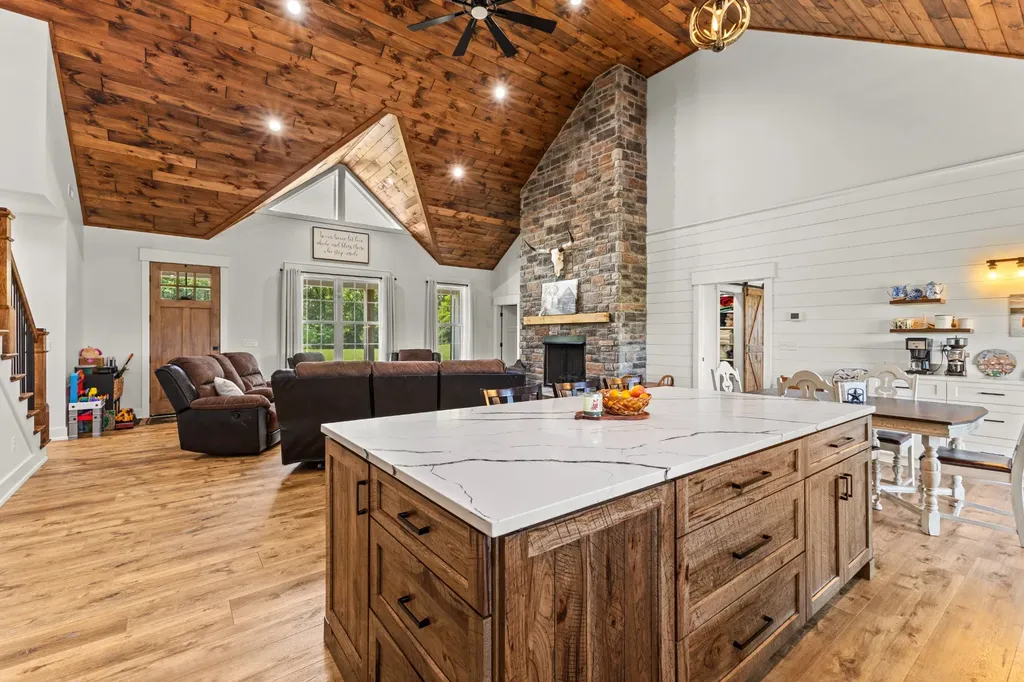 2100 Gamble Hollow Road Cumberland Furnace TN 37051