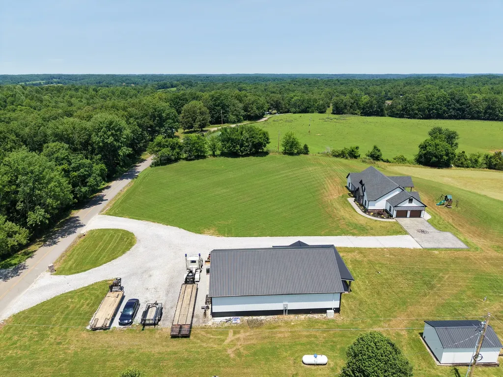 2100 Gamble Hollow Road Cumberland Furnace TN 37051