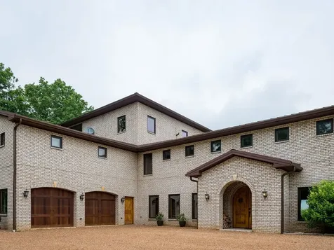 66 Shawnokee Trail Charlotte TN 37036