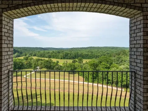 66 Shawnokee Trail Charlotte TN 37036