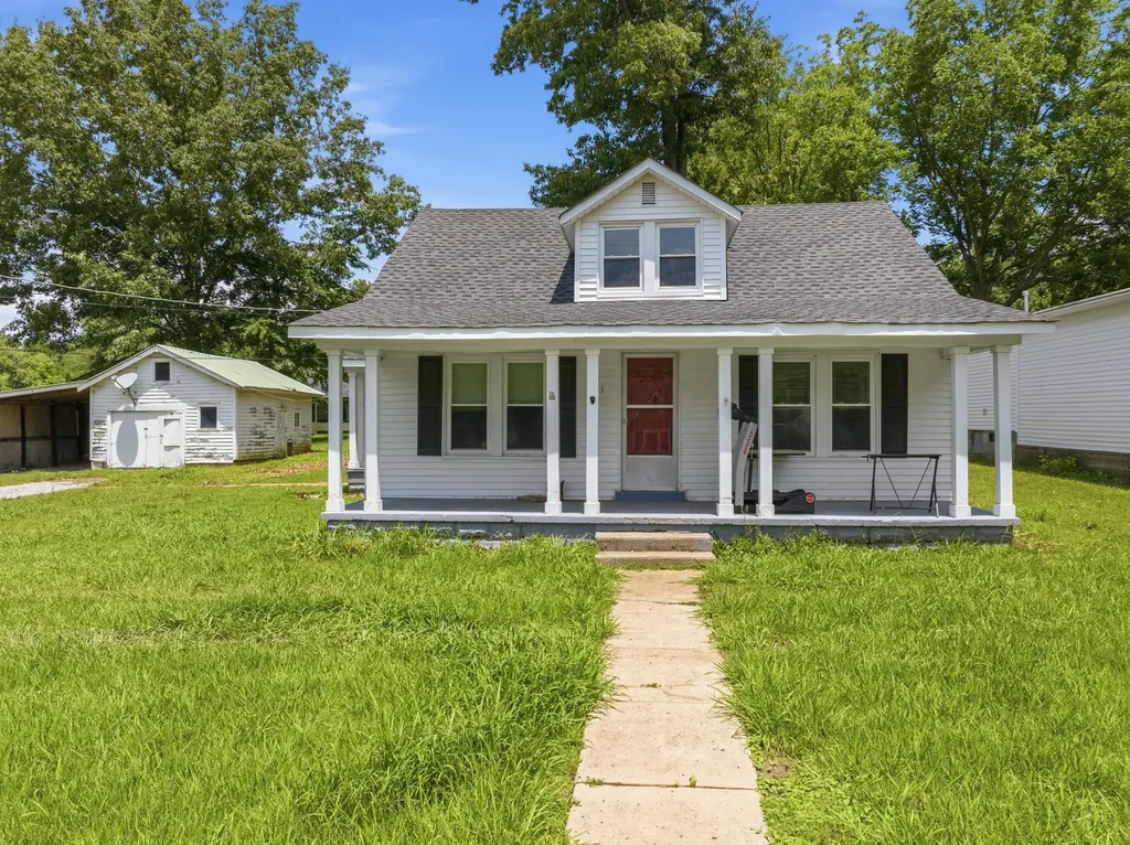 313 Knox Street Huntingdon TN 38344