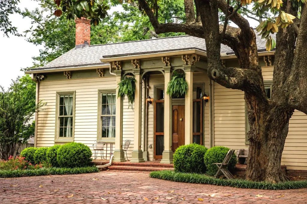 1703 Greenwood Avenue Nashville TN 37206