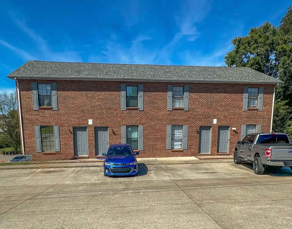1521 W Knollwood Circle Clarksville TN 37043