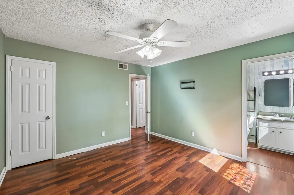 1032 Cheyenne Boulevard Madison TN 37115