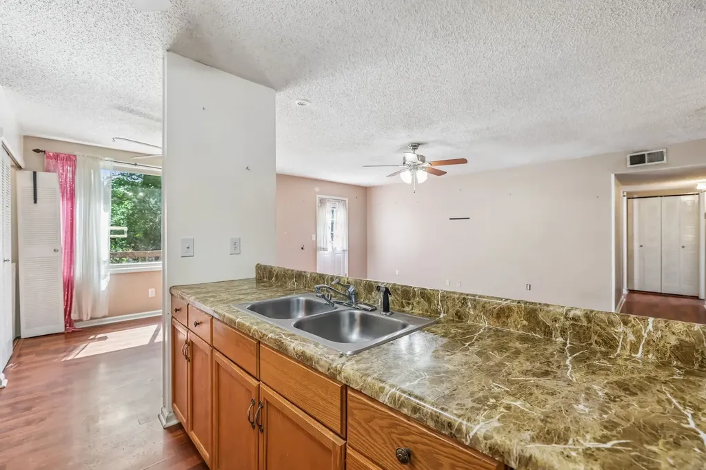 1032 Cheyenne Boulevard Madison TN 37115