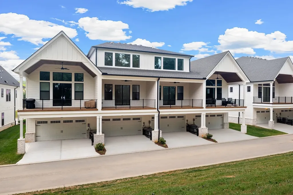2068 Conductor Lane Thompsons Station TN 37179
