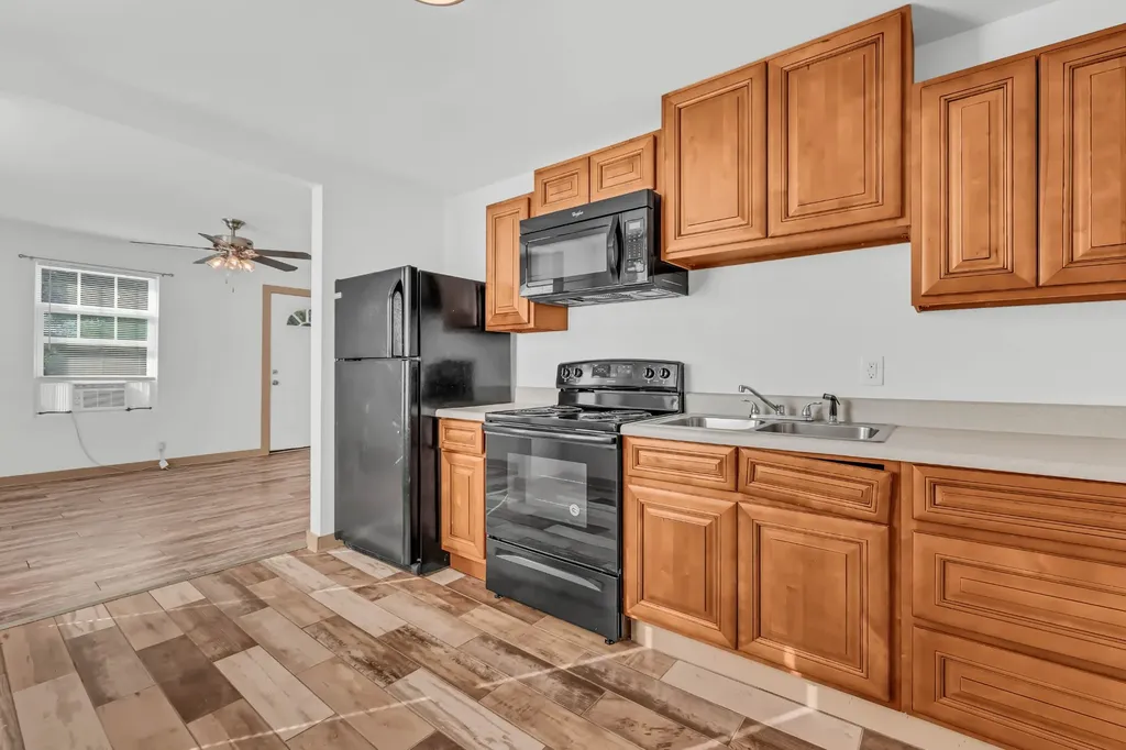 48 Maple Street Clarksville TN 37042