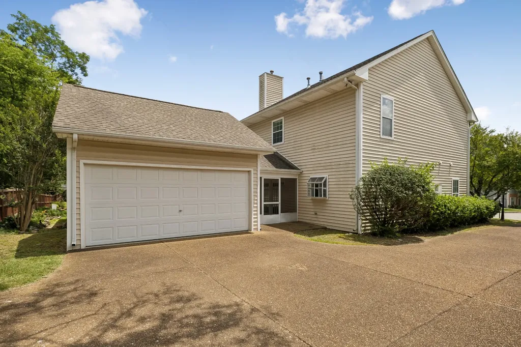 2037 Roderick Circle Franklin TN 37064
