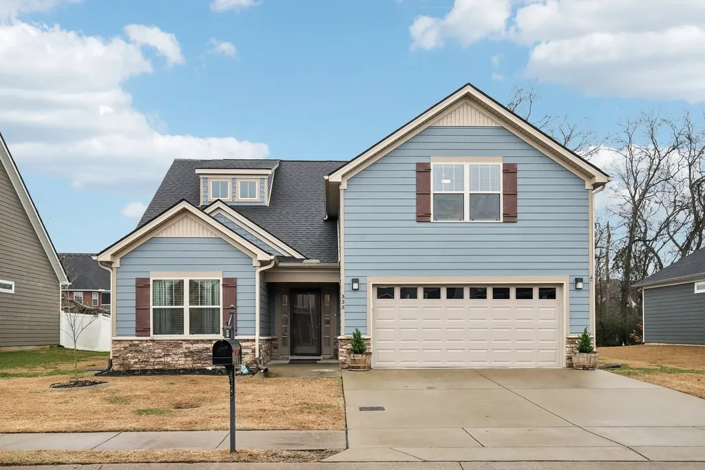 555 High Echelon Circle Smyrna TN 37167