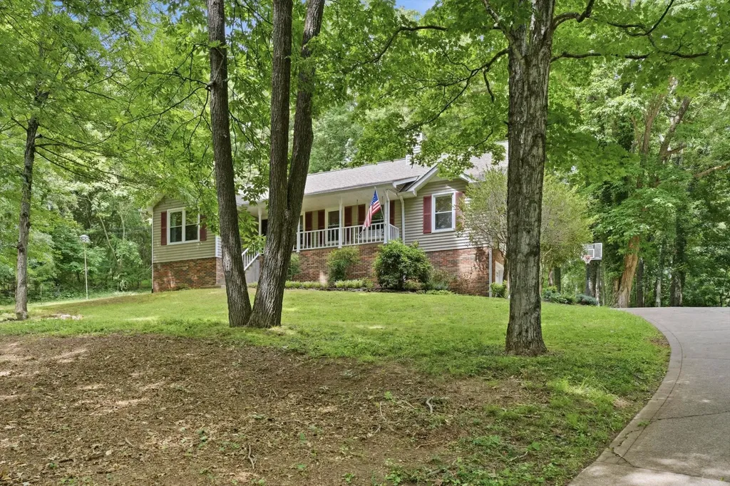 2375 Bearden Road Clarksville TN 37043