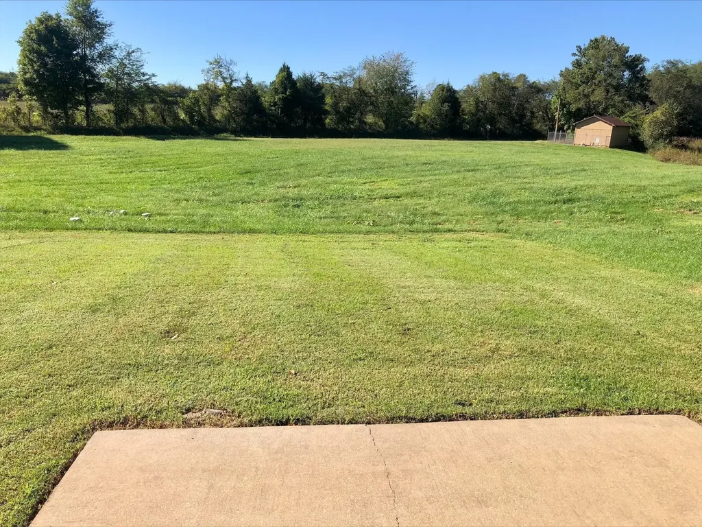 5869 Julien Road Hopkinsville KY 42240