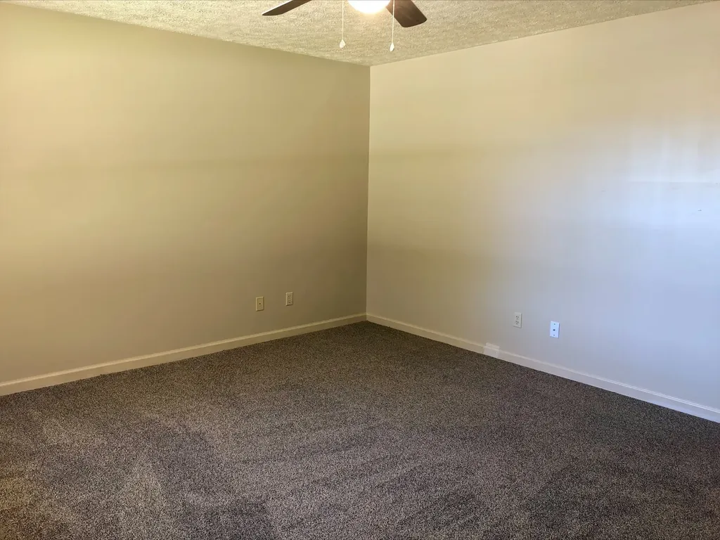 5869 Julien Road Hopkinsville KY 42240