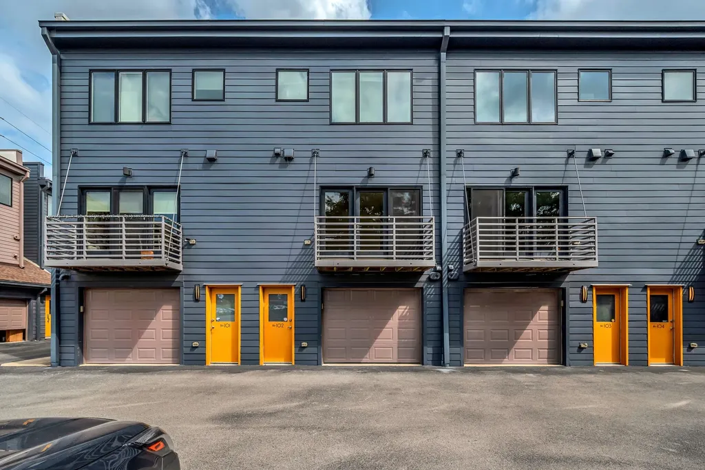 1100 Russell Street Nashville TN 37206